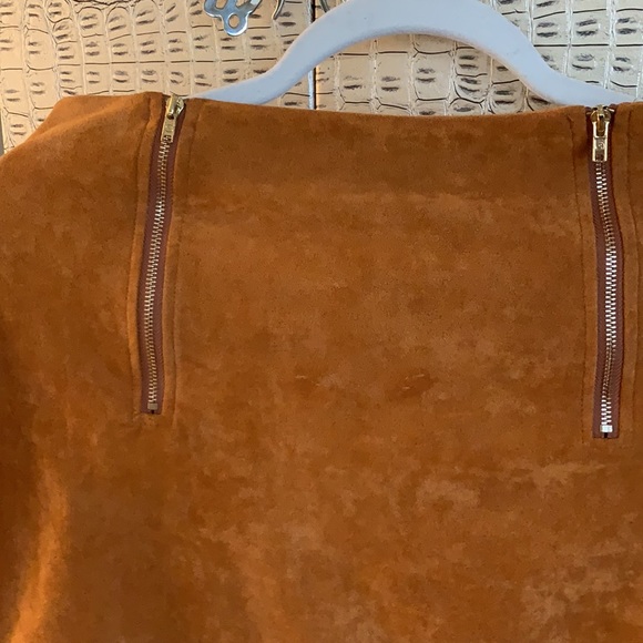 Mini - Picture 3 of 4